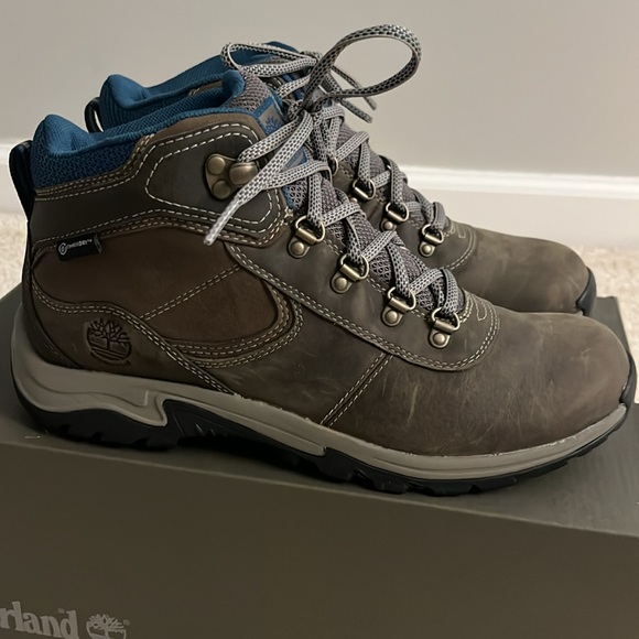 New Timberland MT. Maddsen Waterproof Mid Hiker - Size 8.5M - Picture 4 of 8